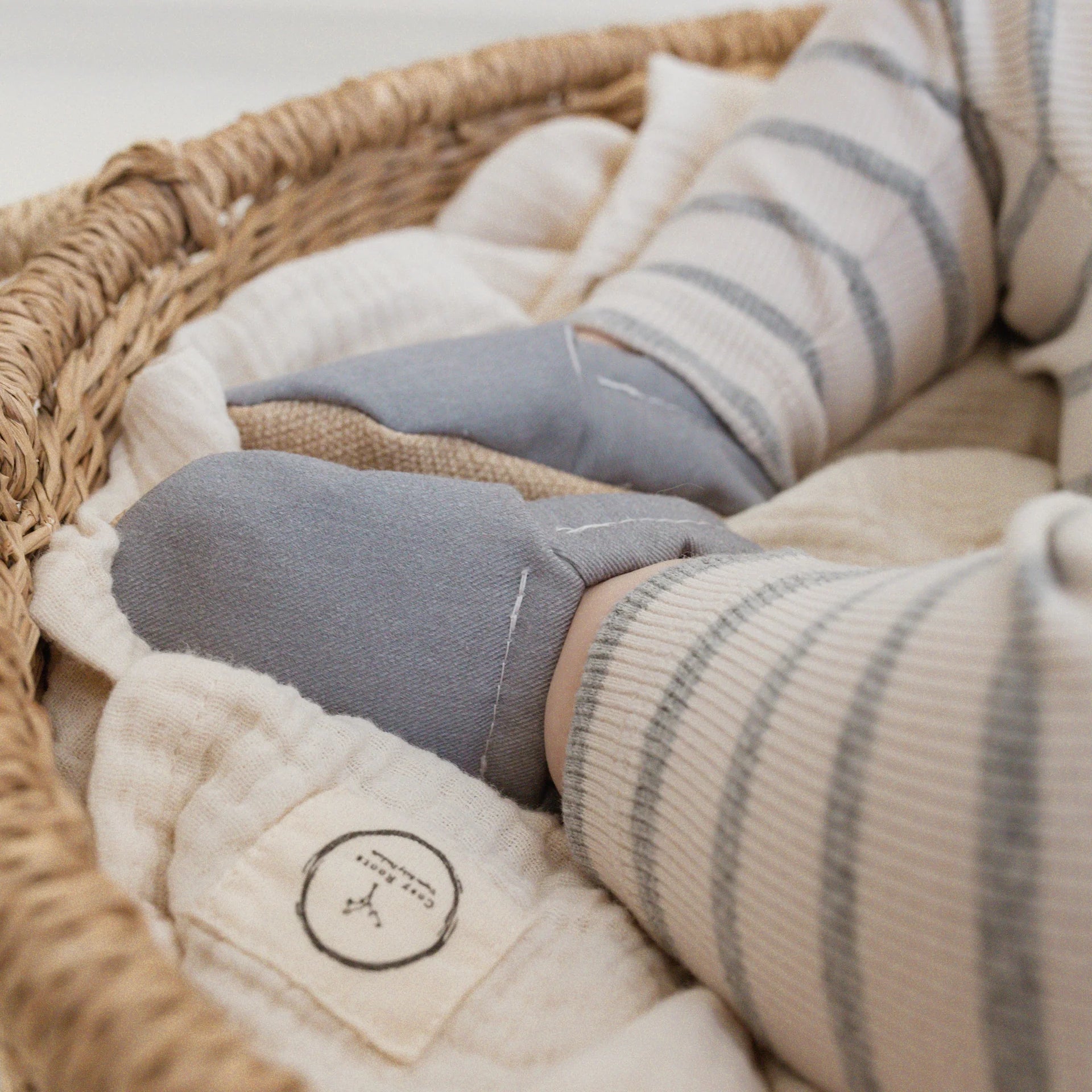 Cosy Roots Vegan Shoes "Earth Collection" Dark Grey