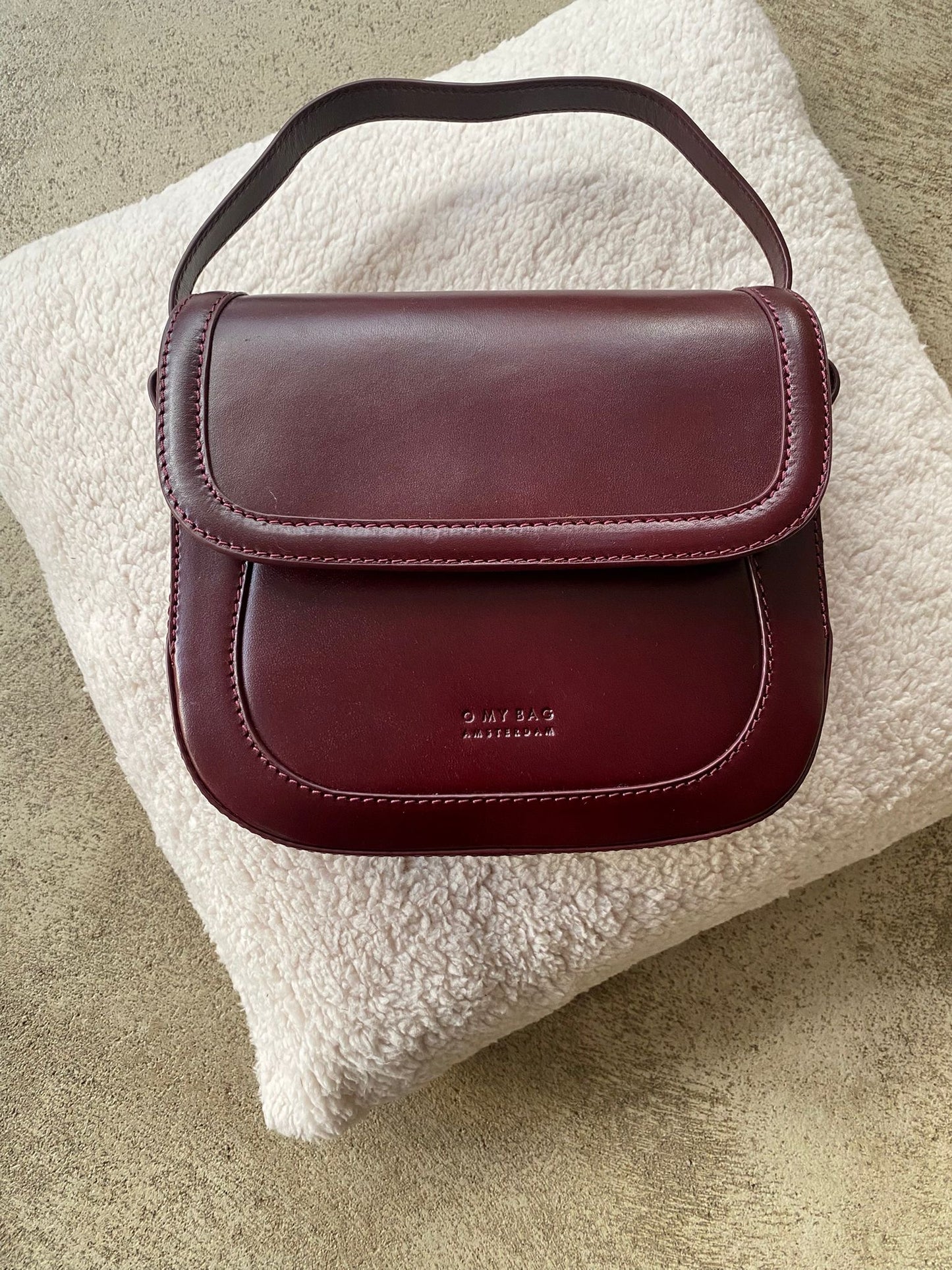 O MY BAG - Nina - Dunkelkirsche Klassisches Leder: Klassisches Leder / Kleine / Dunkle Kirsche