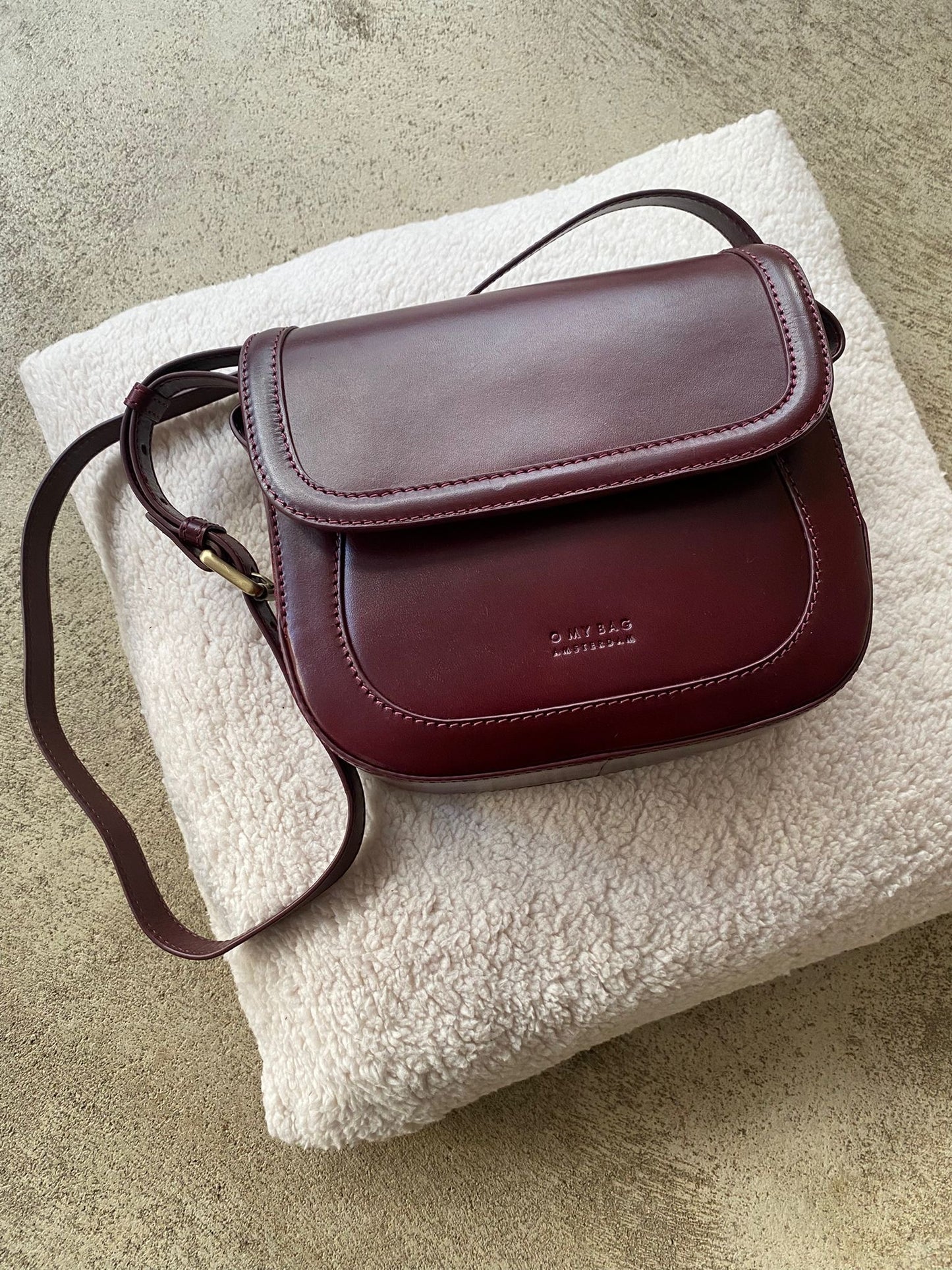 O MY BAG - Nina - Dunkelkirsche Klassisches Leder: Klassisches Leder / Kleine / Dunkle Kirsche