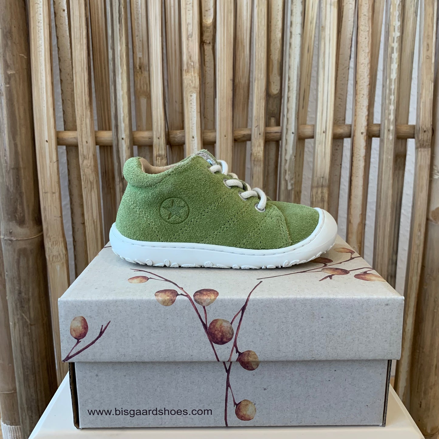 Bisgaard "barefoot hale l" Pear
